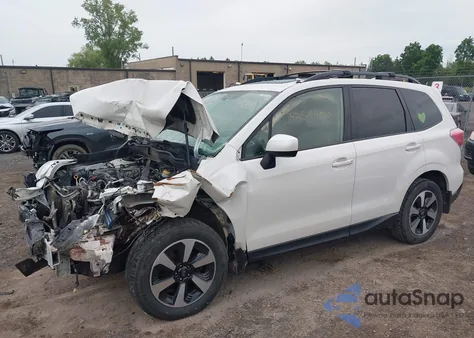 2017 Subaru Forester 2.5I Premium из США, поврежденный, VIN JF2SJAEC4HH418526